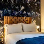 The Ebor @ Ryedale House Apartment